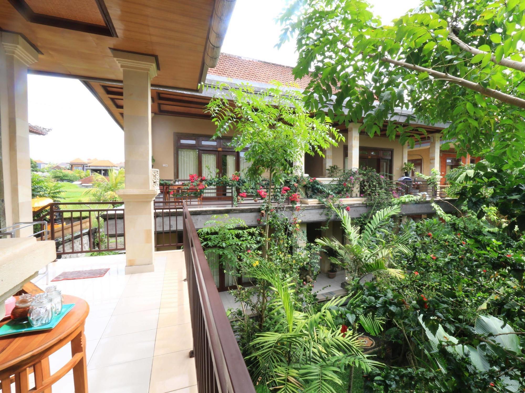 Frangipani Bungalow Убуд Екстер'єр фото