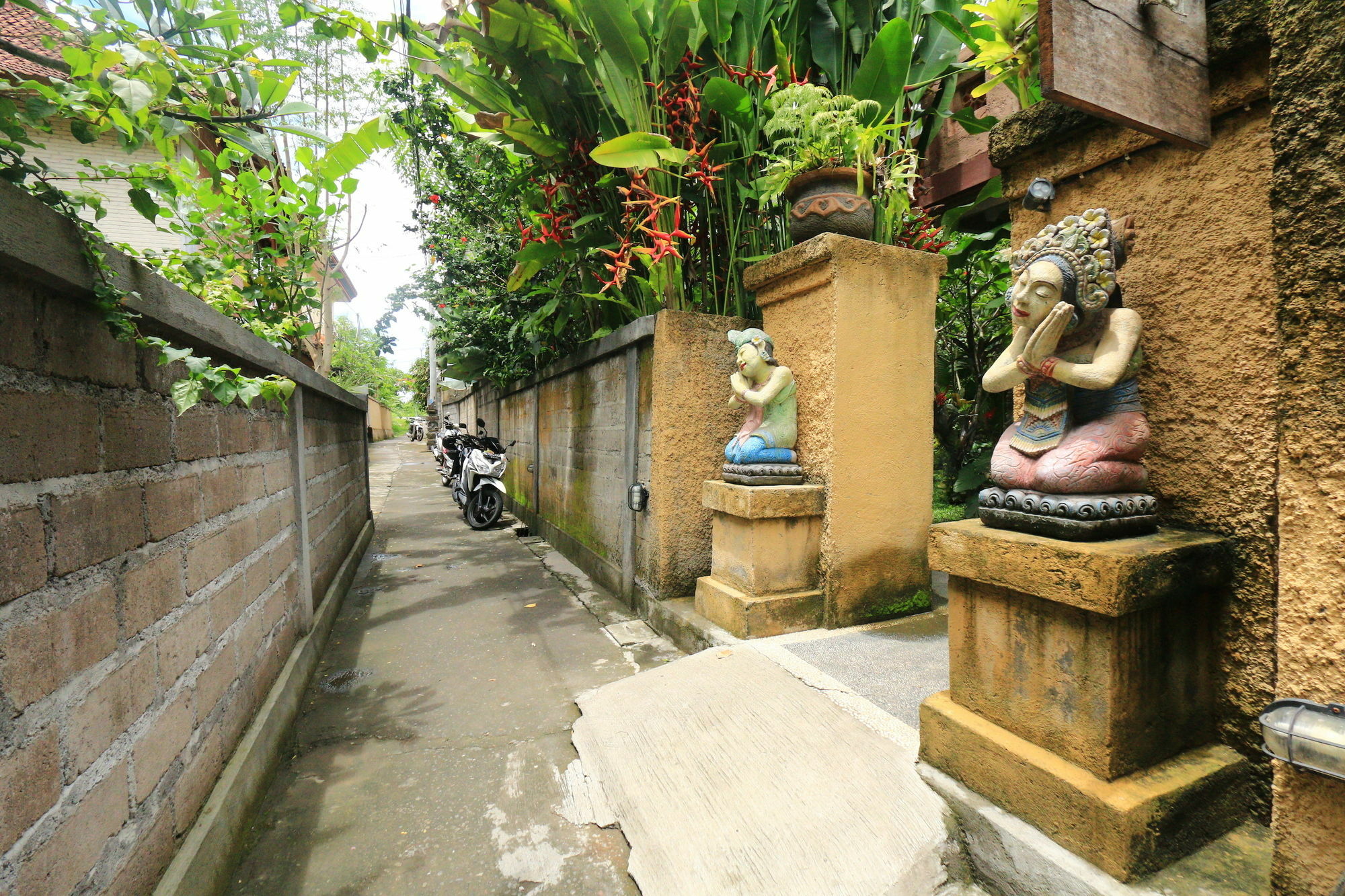 Frangipani Bungalow Убуд Екстер'єр фото